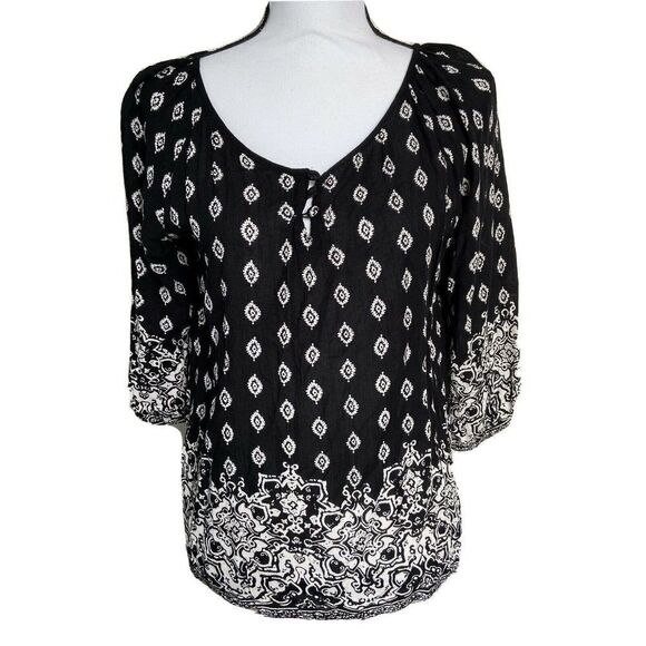 Angie Buckle Womens Size Small Casual Top - Picture 1 of 5